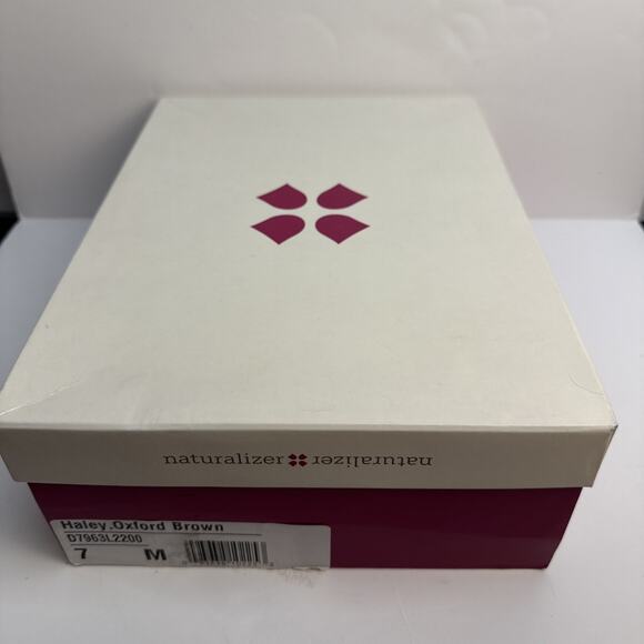 Naturalizer Haley Oxford Ankle Bootie Women's Sz 7 M Brown Leather Side Zip NWB - Picture 9 of 10